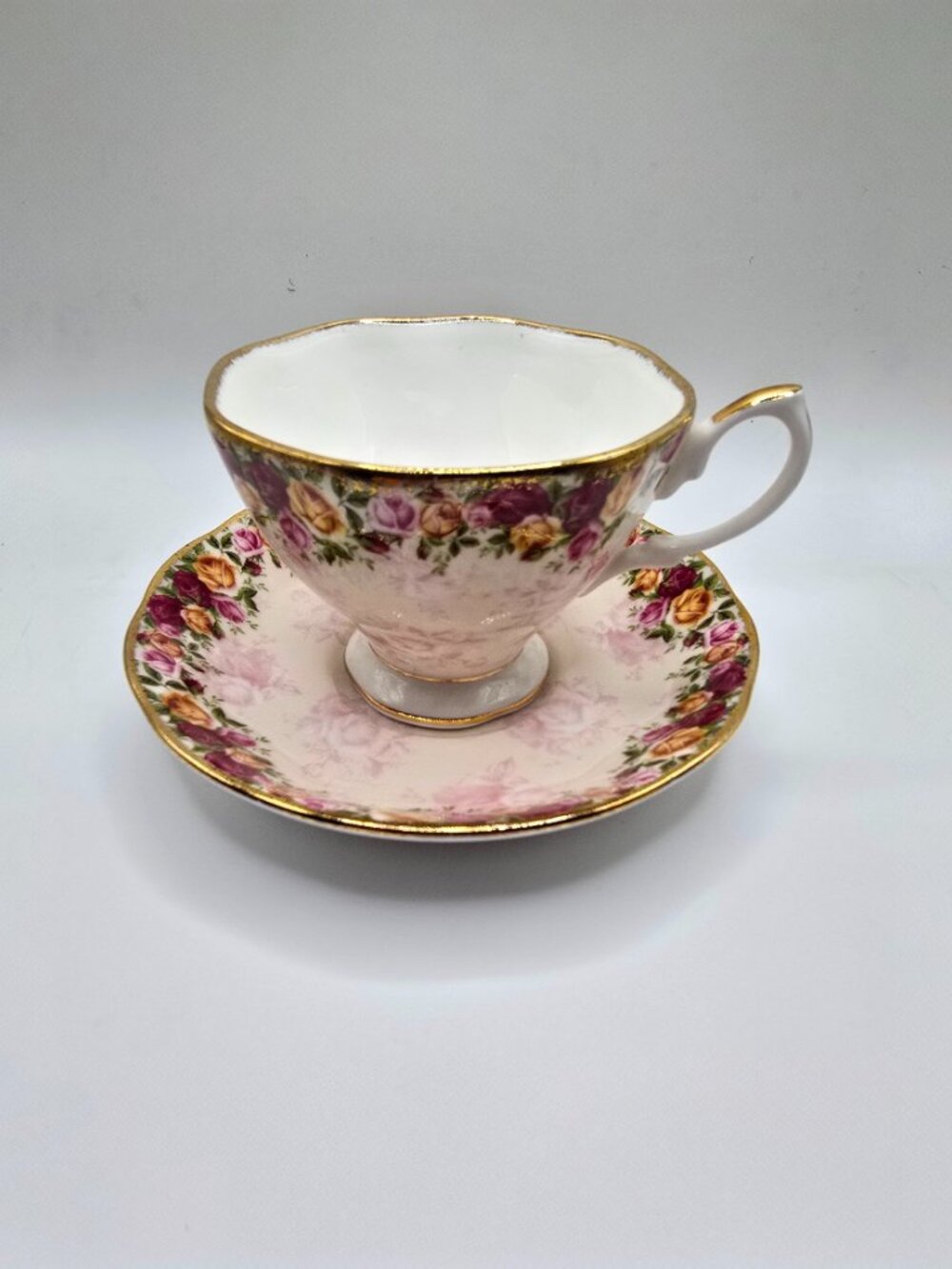Royal Albert - Old Country Roses - Peach Damask